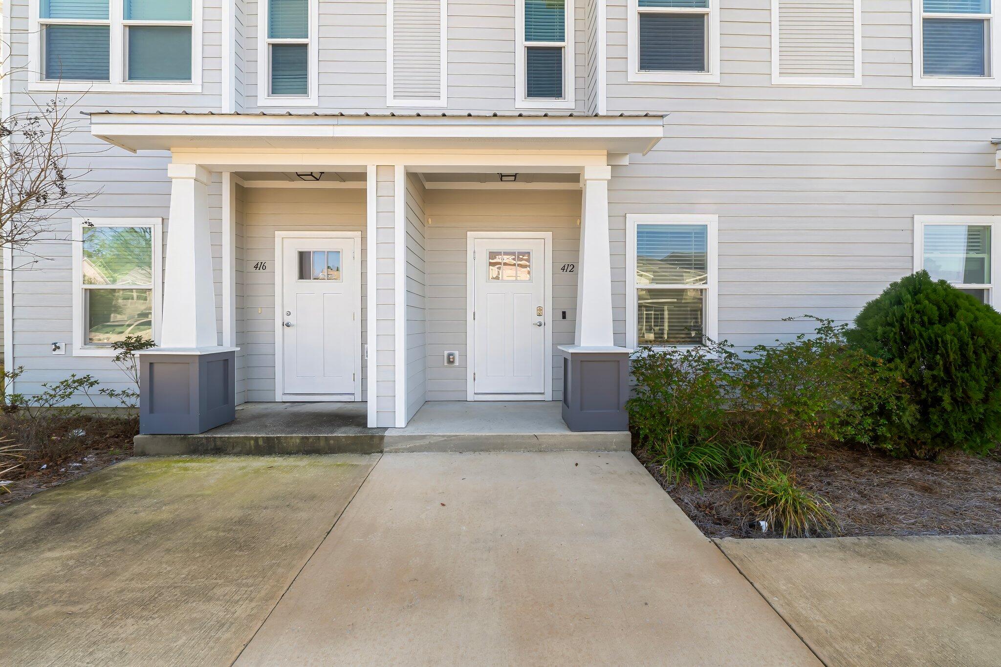 VERANDAS AT FREEPORT - Residential Lease