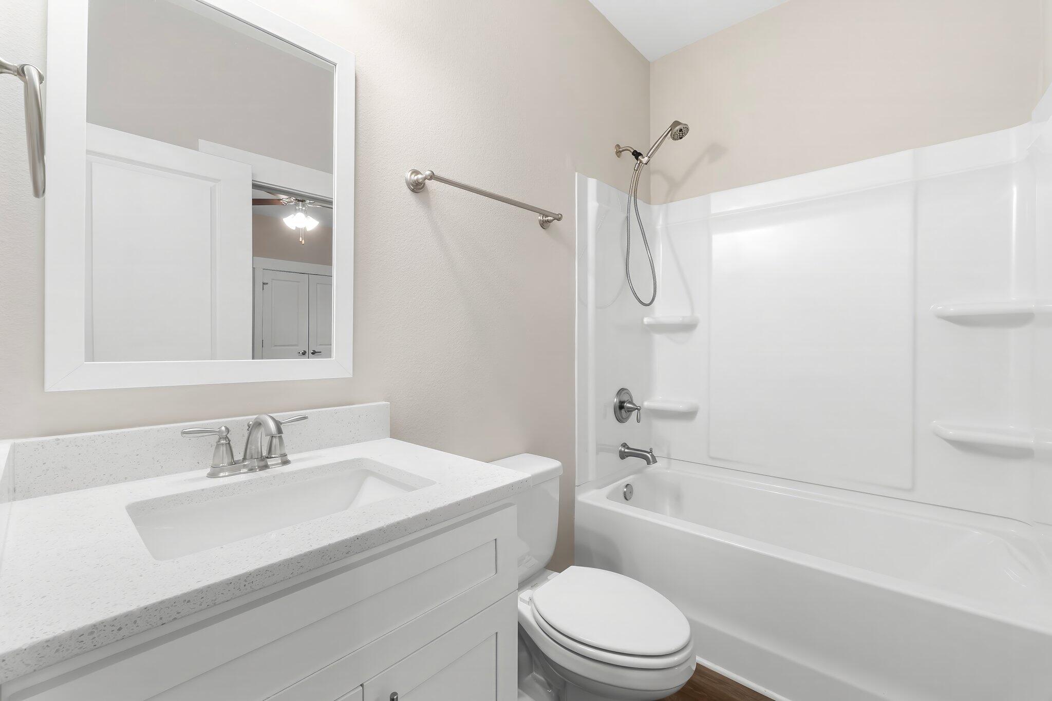 VERANDAS AT FREEPORT - Residential Lease