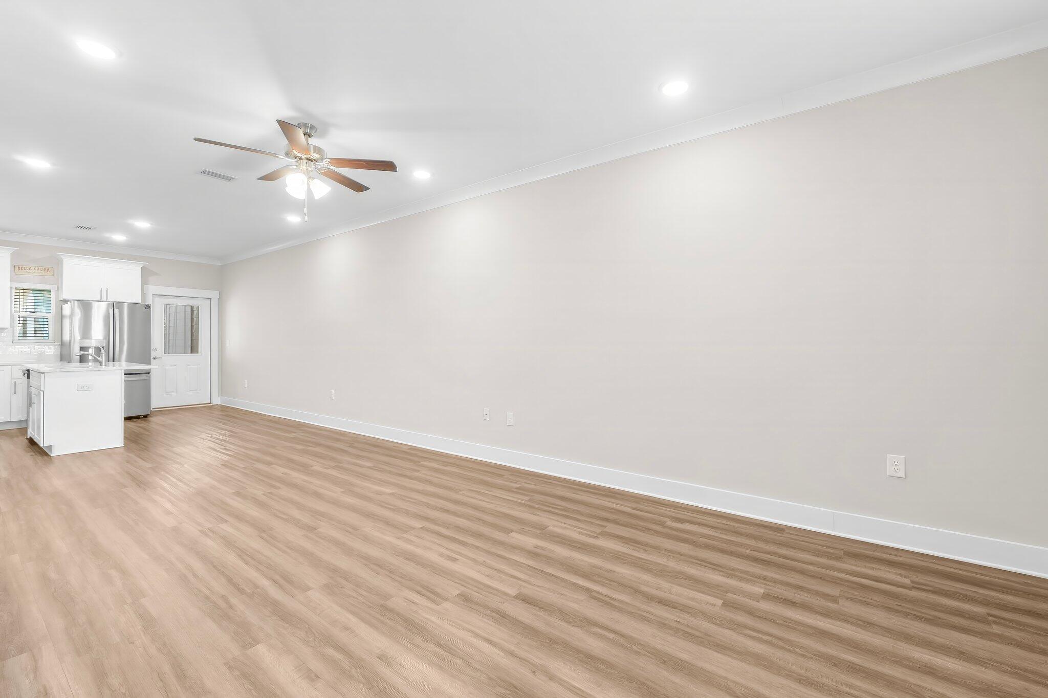 VERANDAS AT FREEPORT - Residential Lease