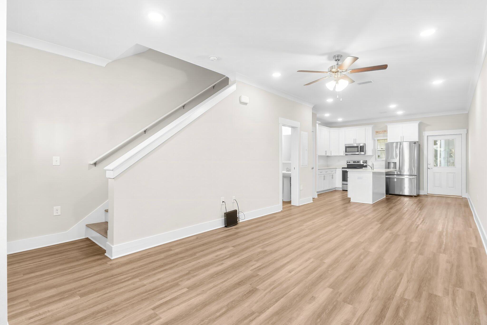 VERANDAS AT FREEPORT - Residential Lease