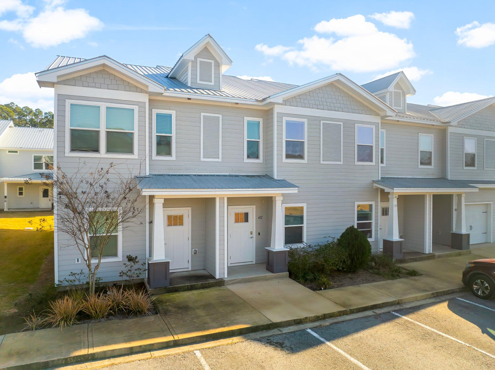 VERANDAS AT FREEPORT - Residential Lease