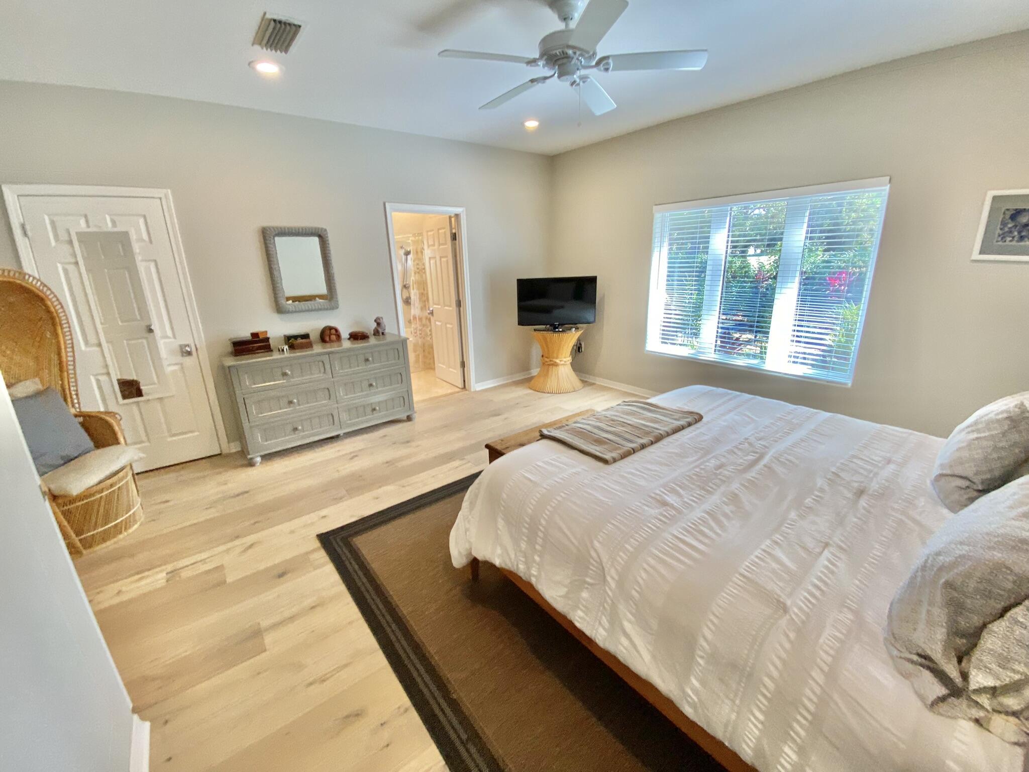 BURNT PINE - Residential