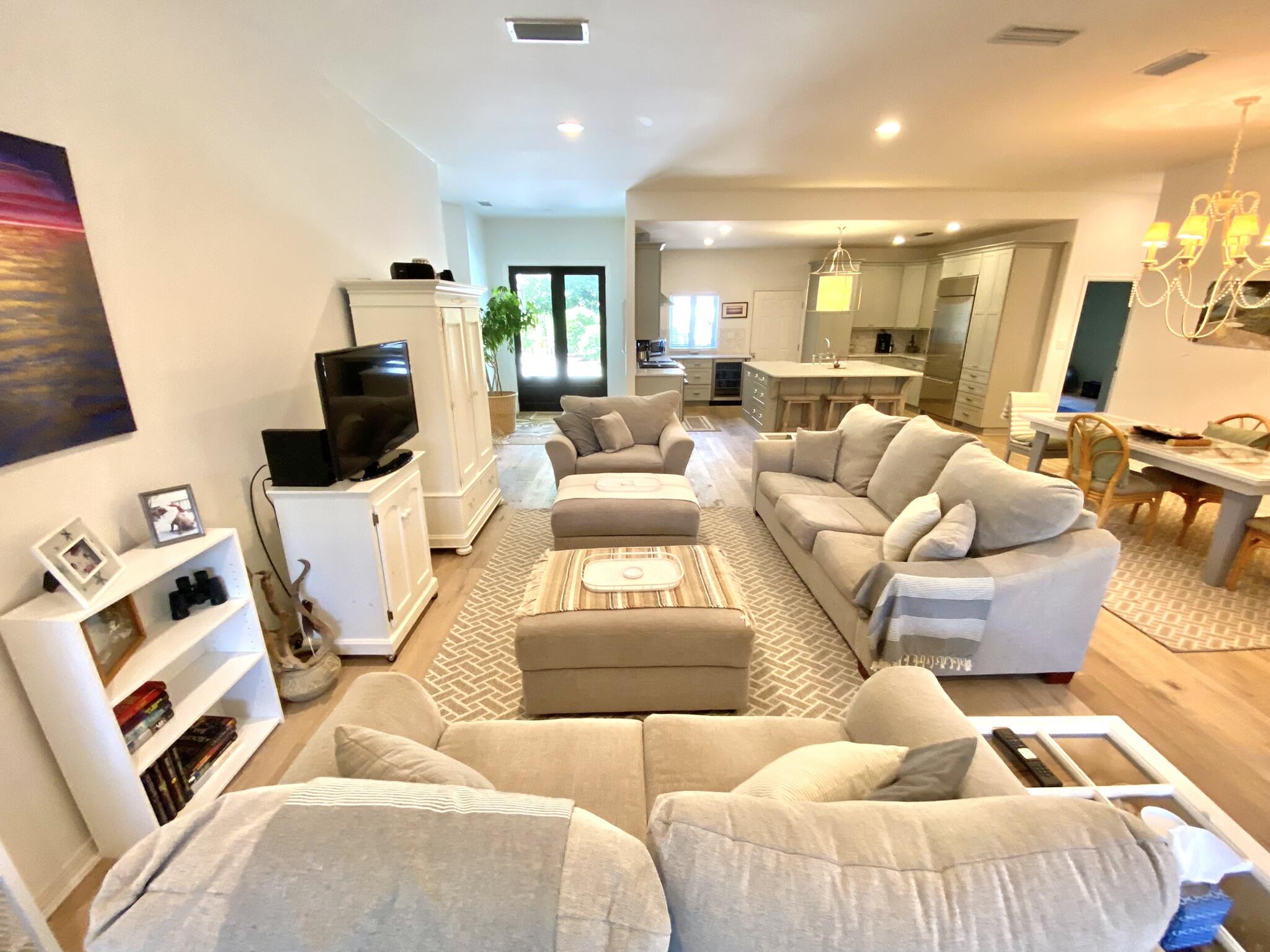 BURNT PINE - Residential