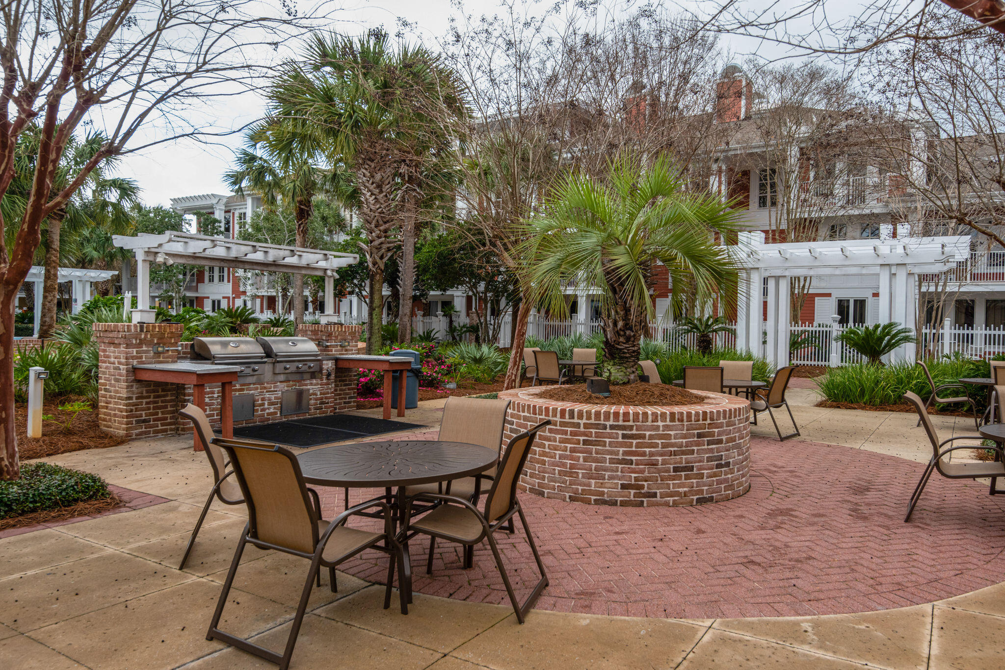 MARKET STREET INN - Residential