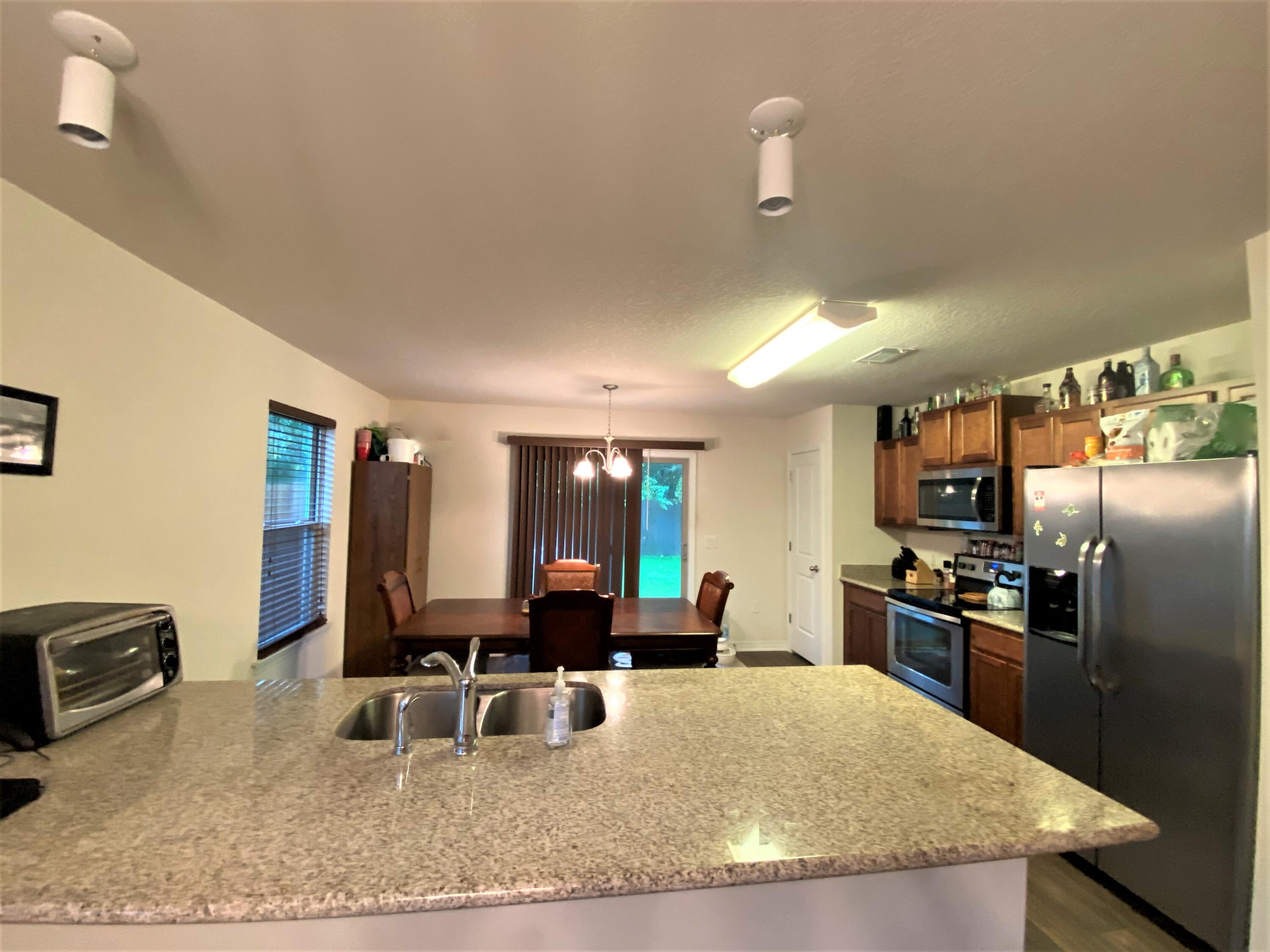 MAPLE OAKS - Residential
