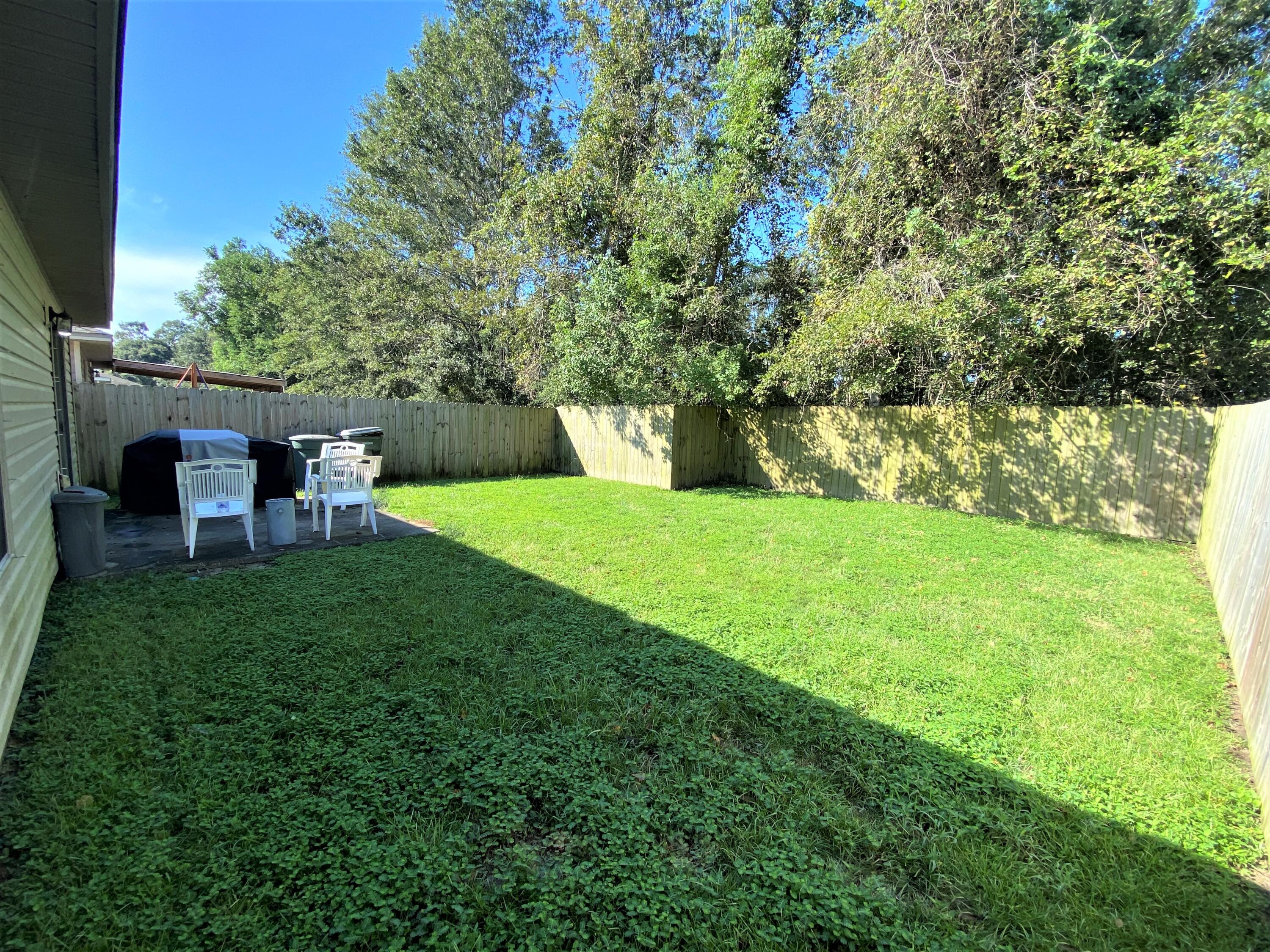 MAPLE OAKS - Residential