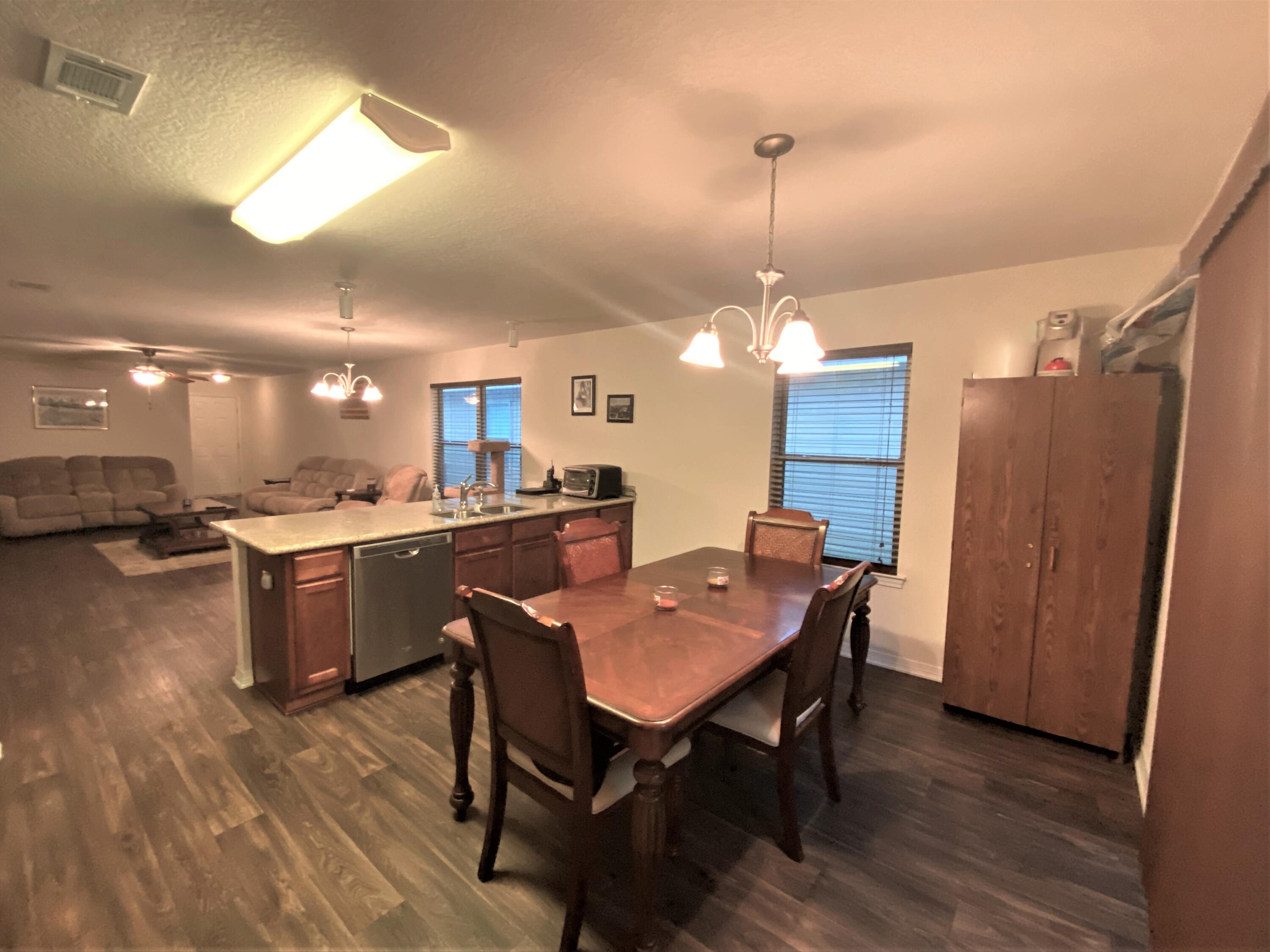 MAPLE OAKS - Residential