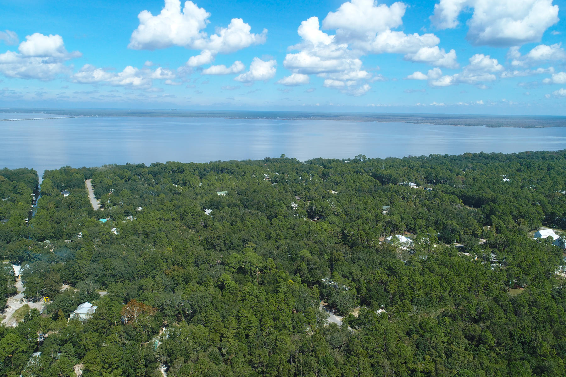 DAUGHETTES AMENDED - Land