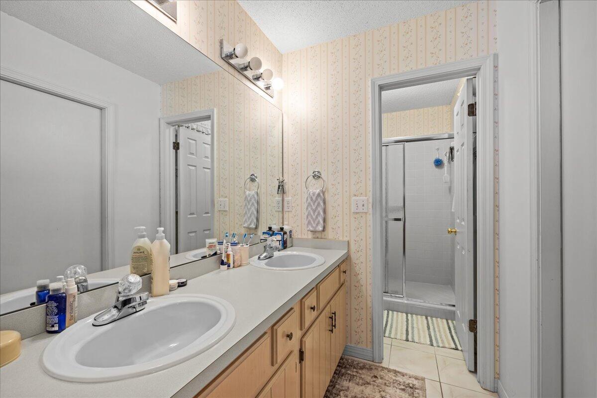 CREEK RIDGE - Residential