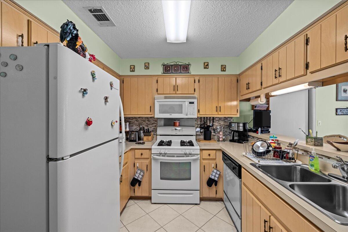 CREEK RIDGE - Residential