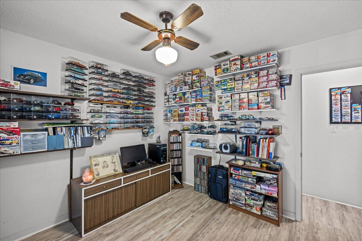 CREEK RIDGE - Residential