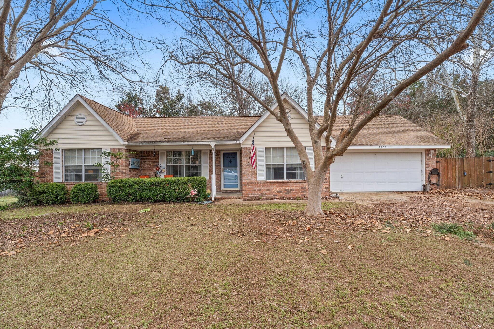 PRO AM ESTATES - Residential