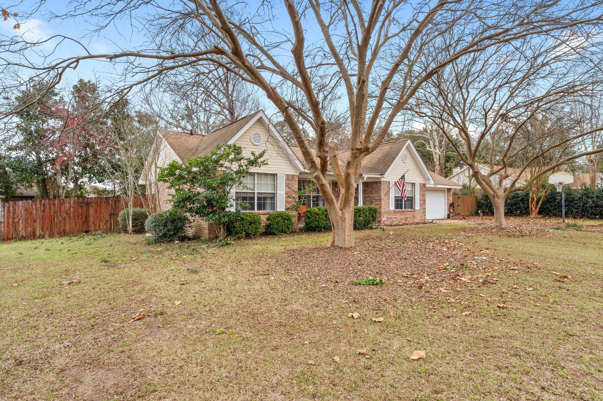 PRO AM ESTATES - Residential