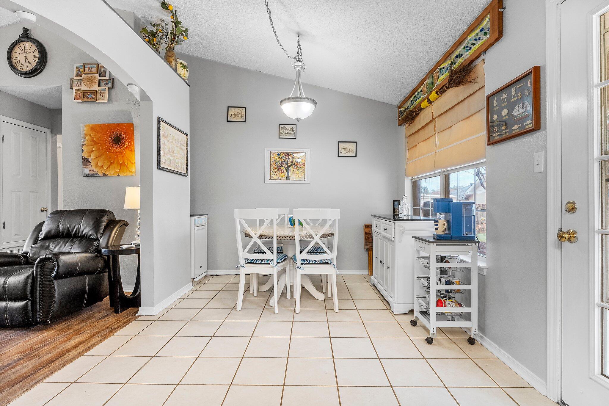 PRO AM ESTATES - Residential