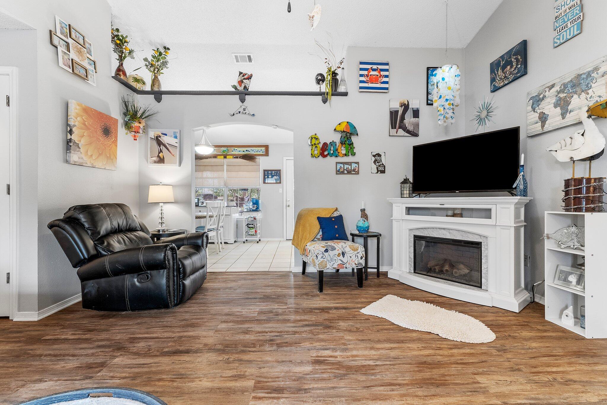 PRO AM ESTATES - Residential