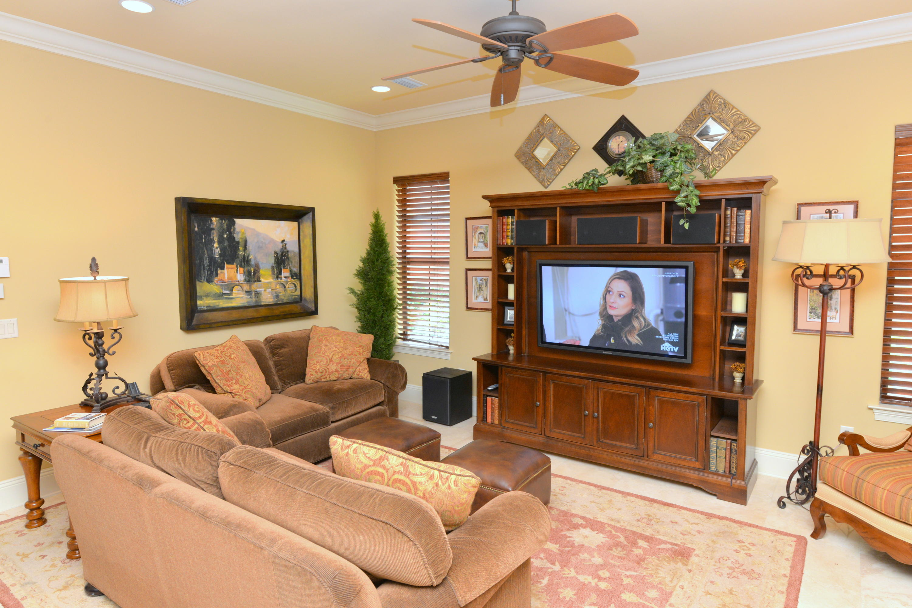 VILLA LAGO - Residential