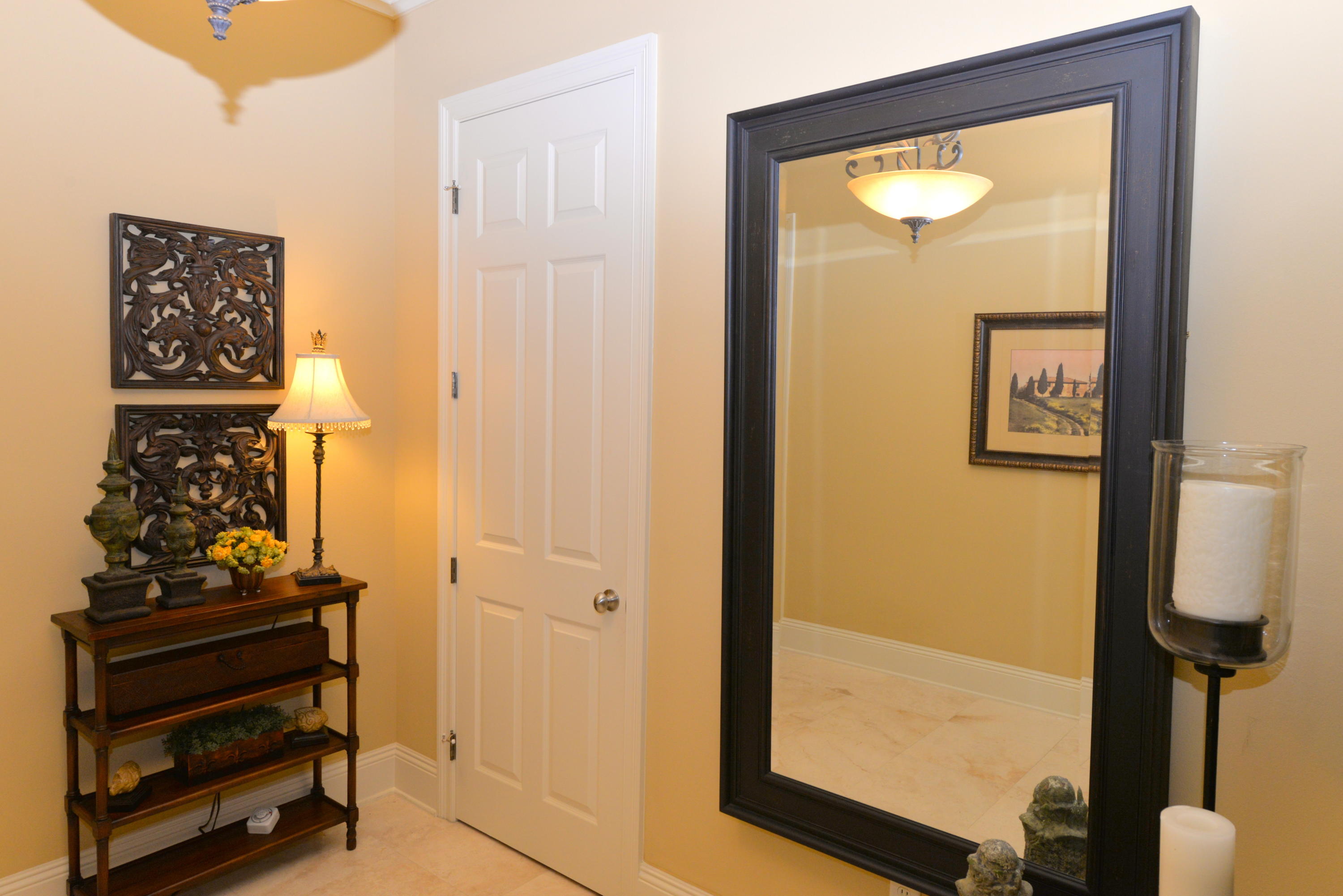 VILLA LAGO - Residential