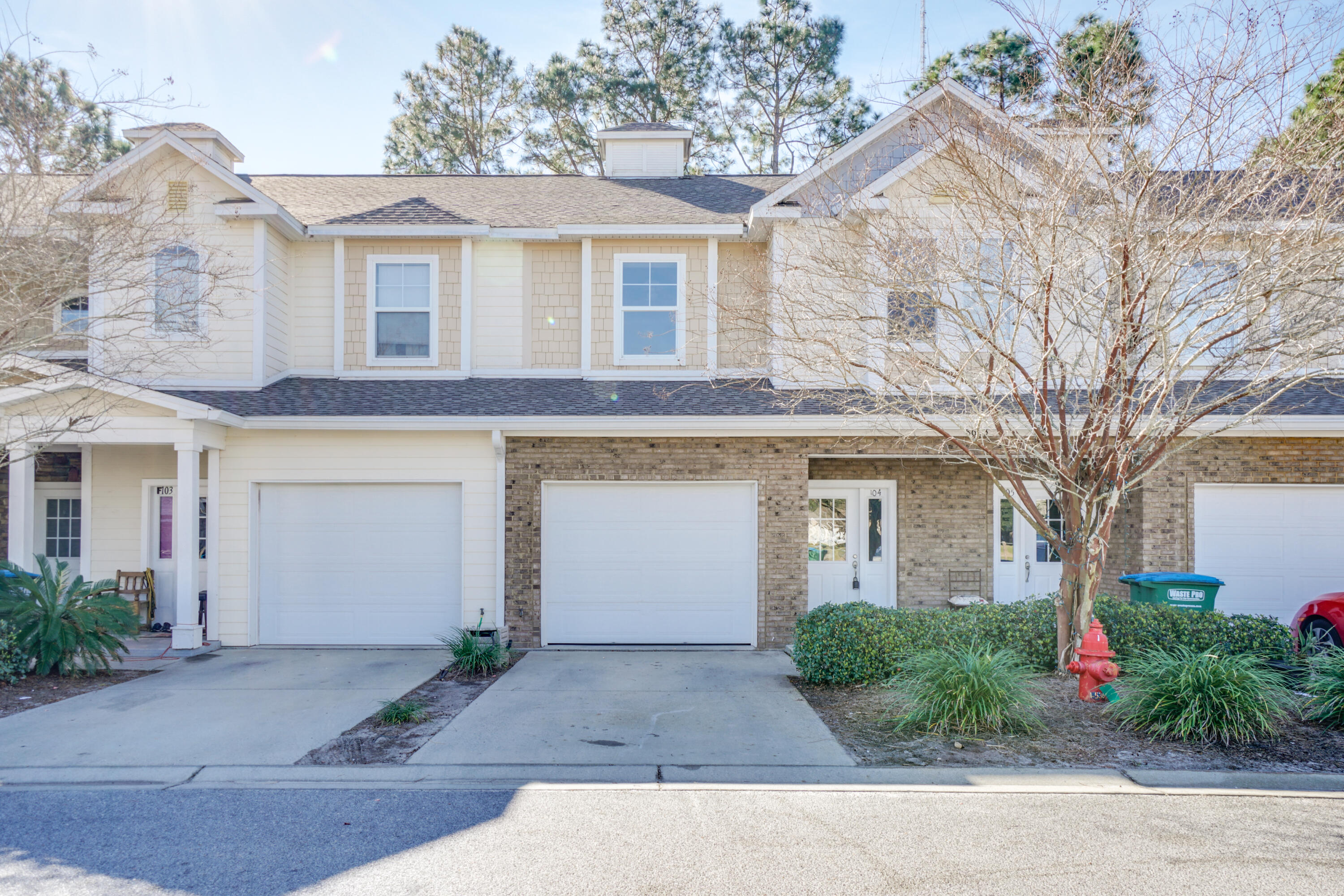 Villas at Suncrest - Residential