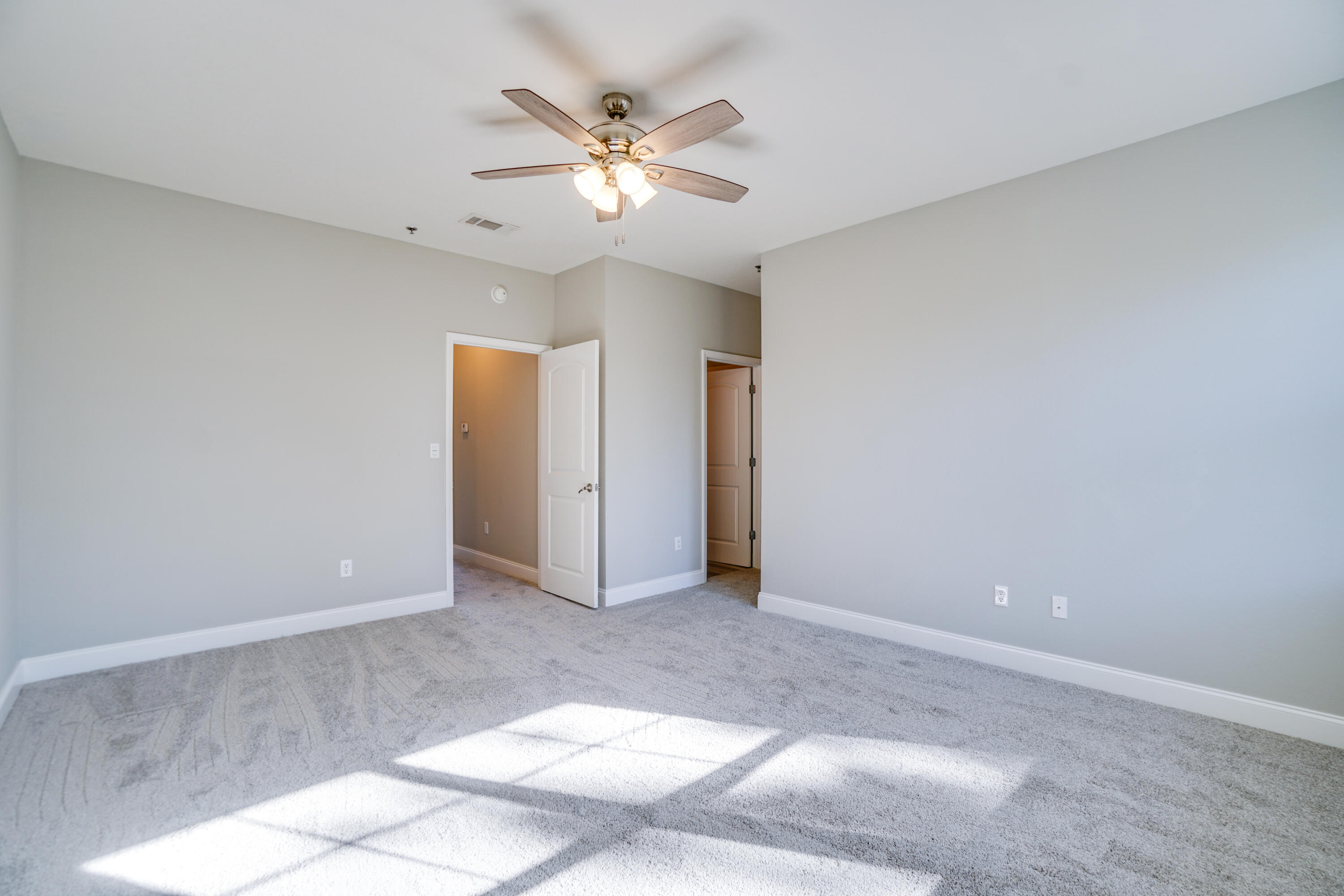 Villas at Suncrest - Residential