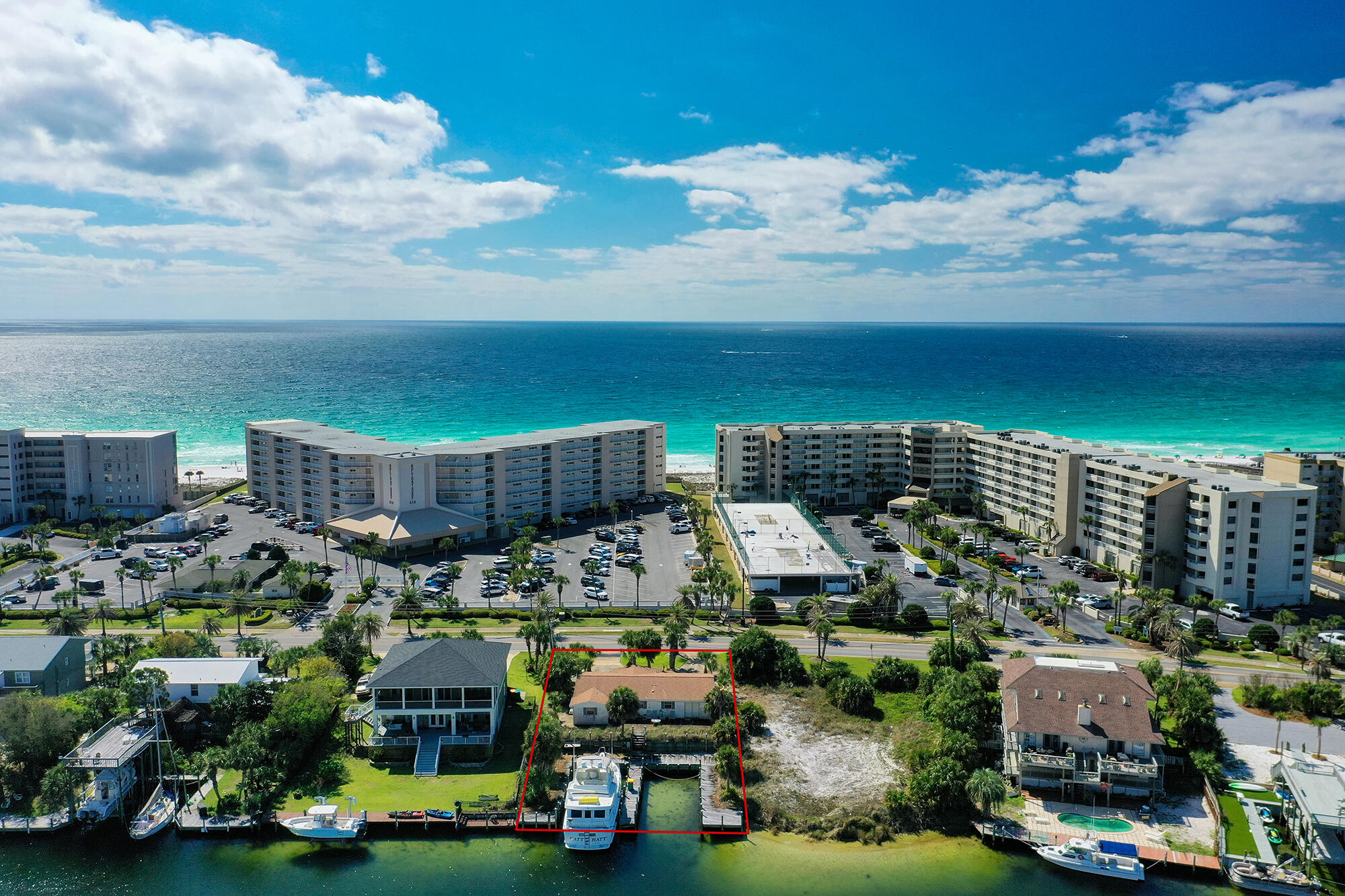 HOLIDAY ISLE - Residential