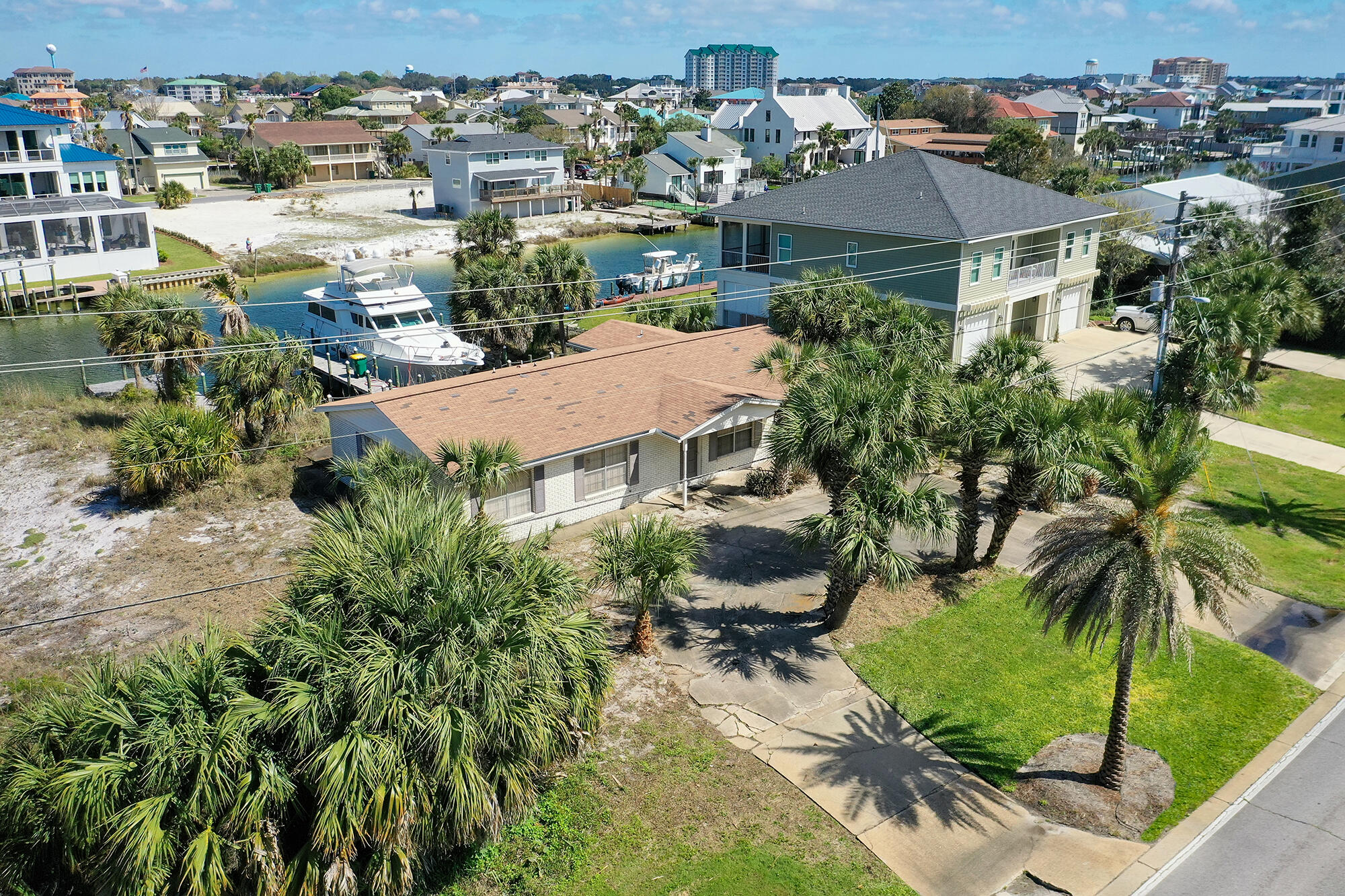HOLIDAY ISLE - Residential