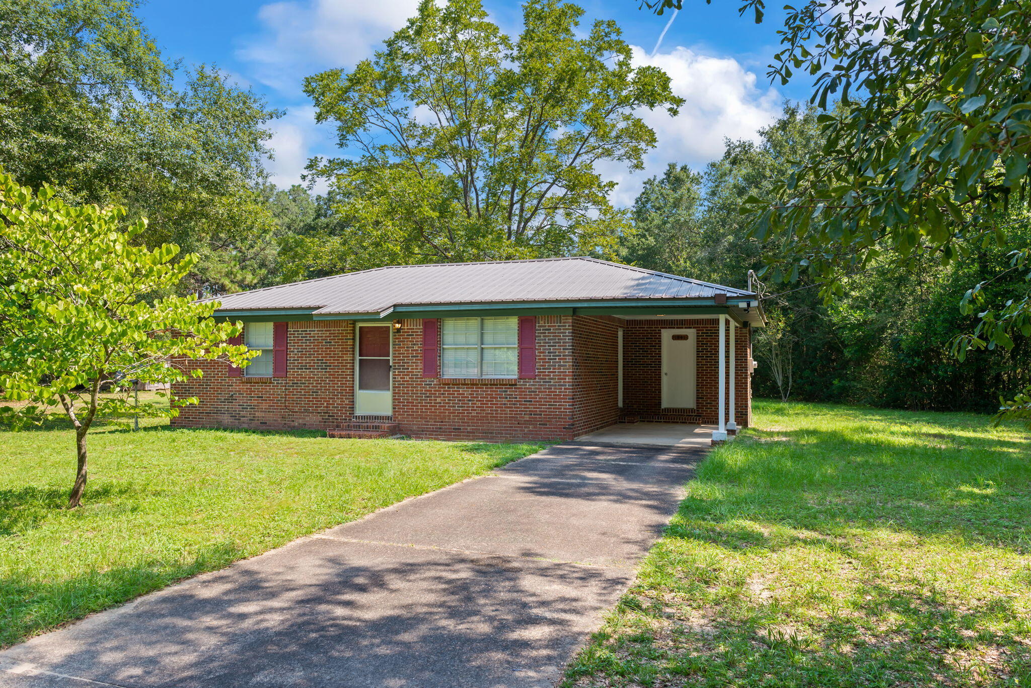 ARGYLE ACRES - Residential