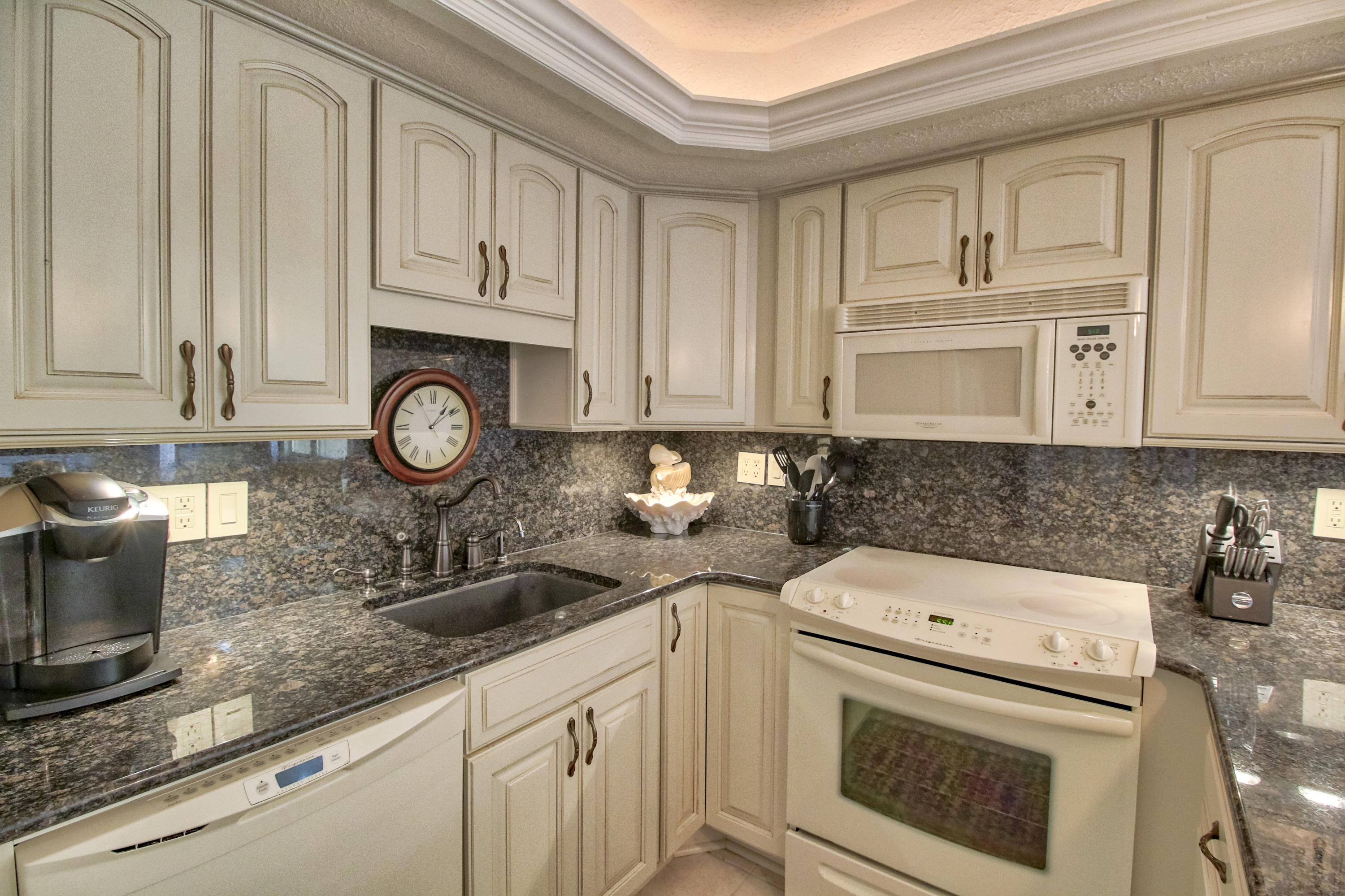 PINNACLE PORT - Residential