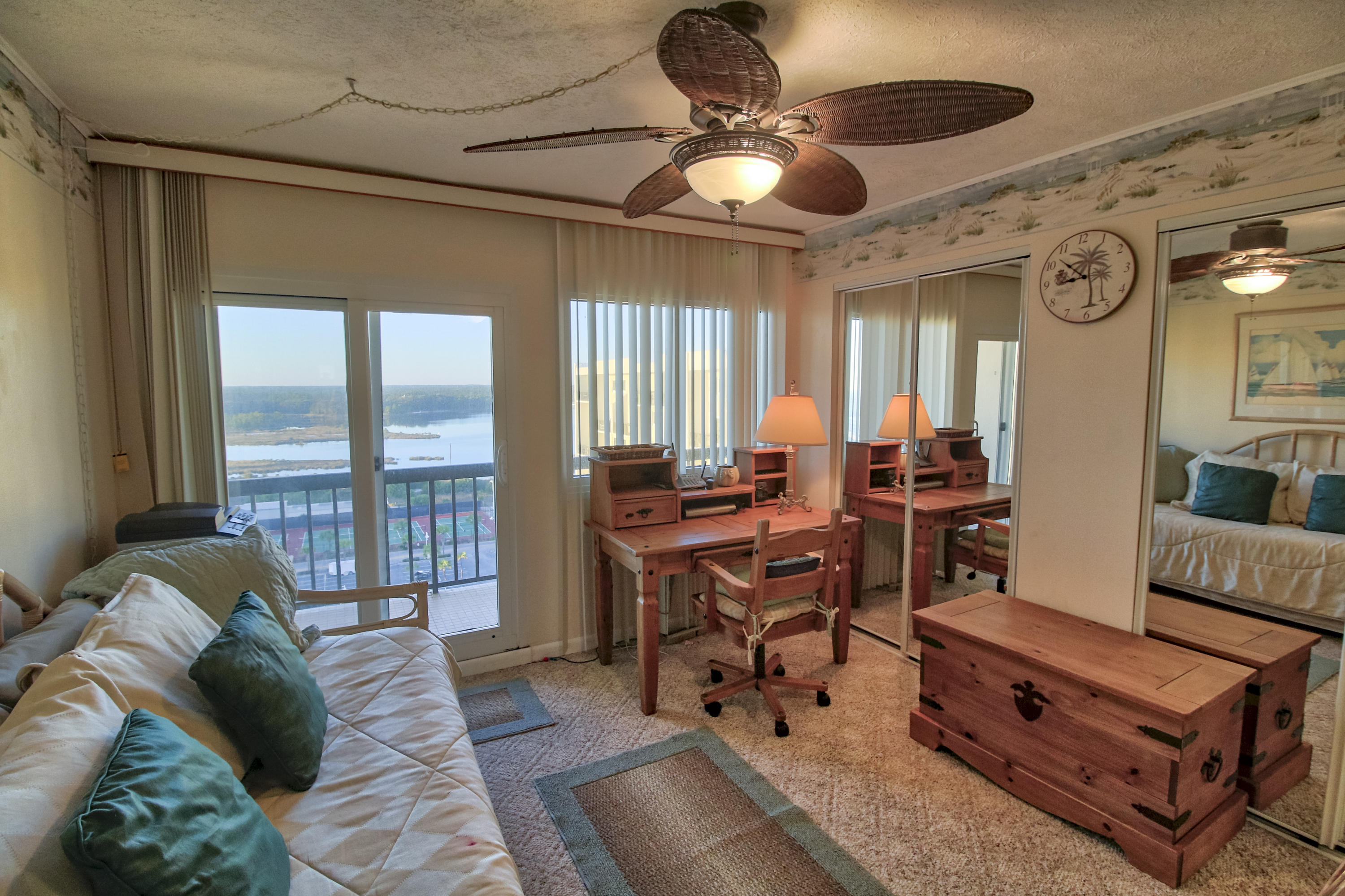 PINNACLE PORT - Residential