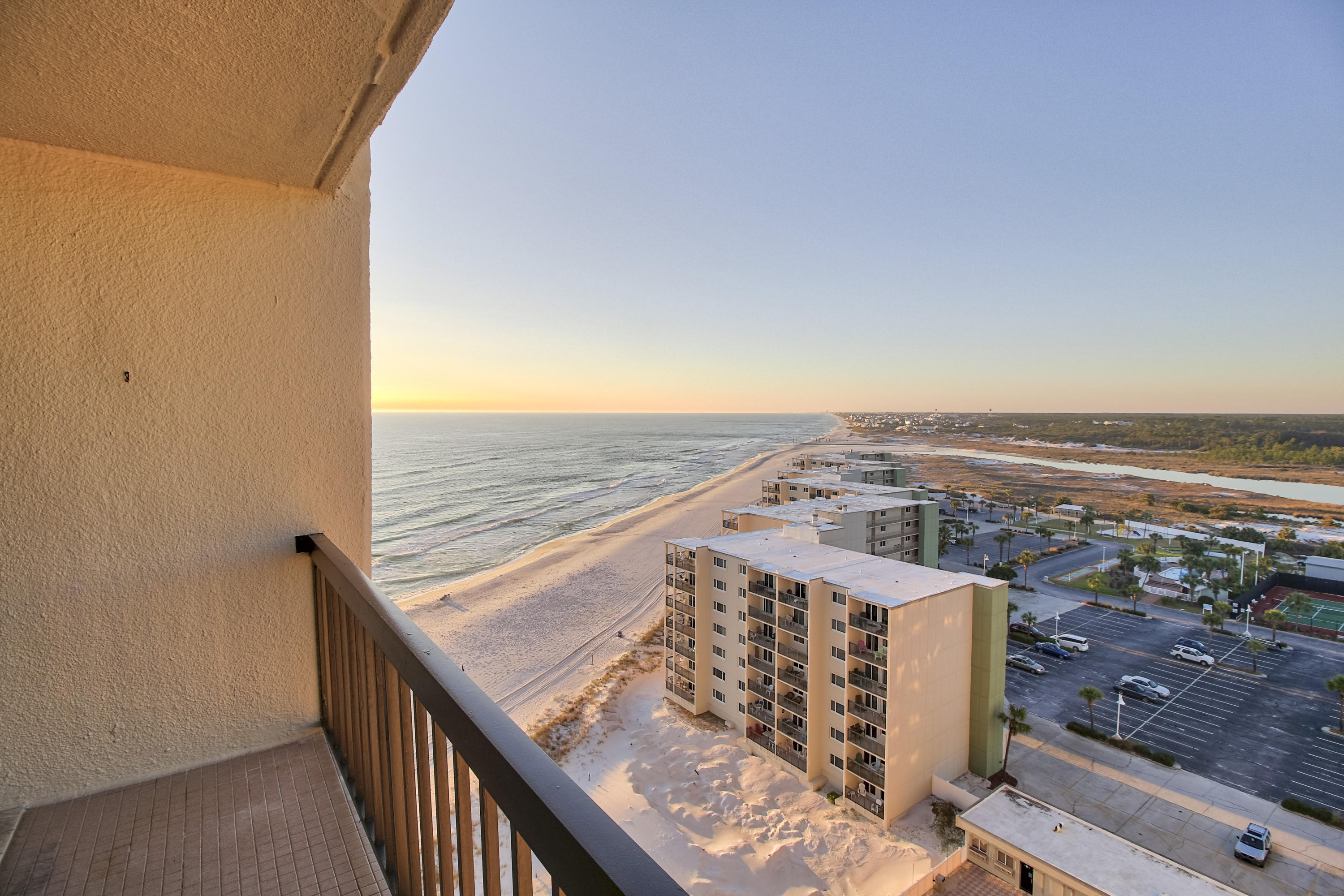 PINNACLE PORT - Residential