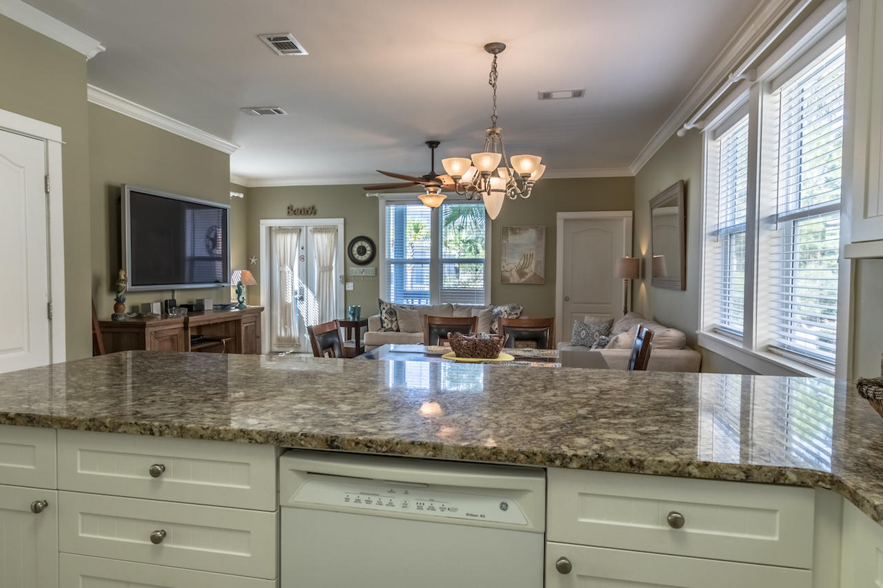 EMERALD WATERS VILLAGE - Residential