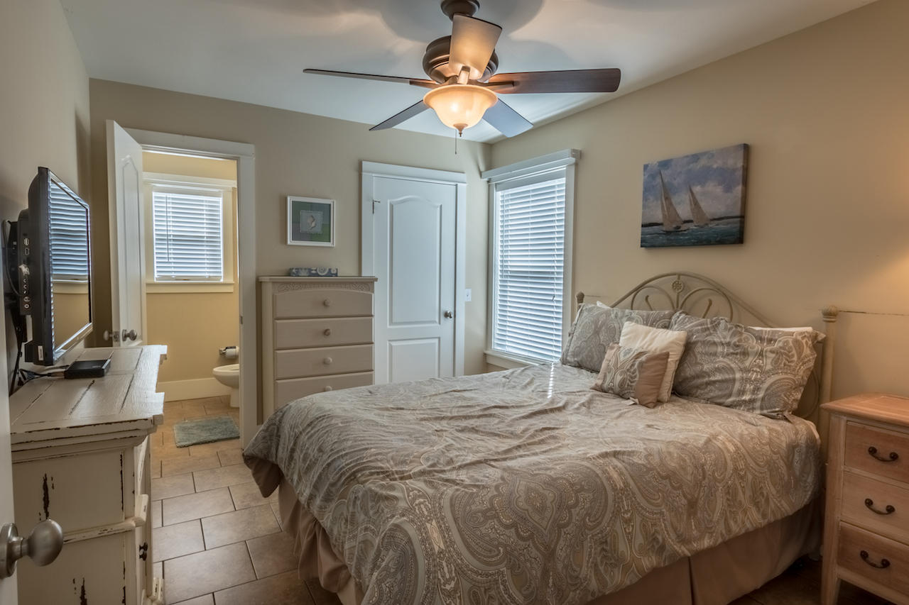 EMERALD WATERS VILLAGE - Residential