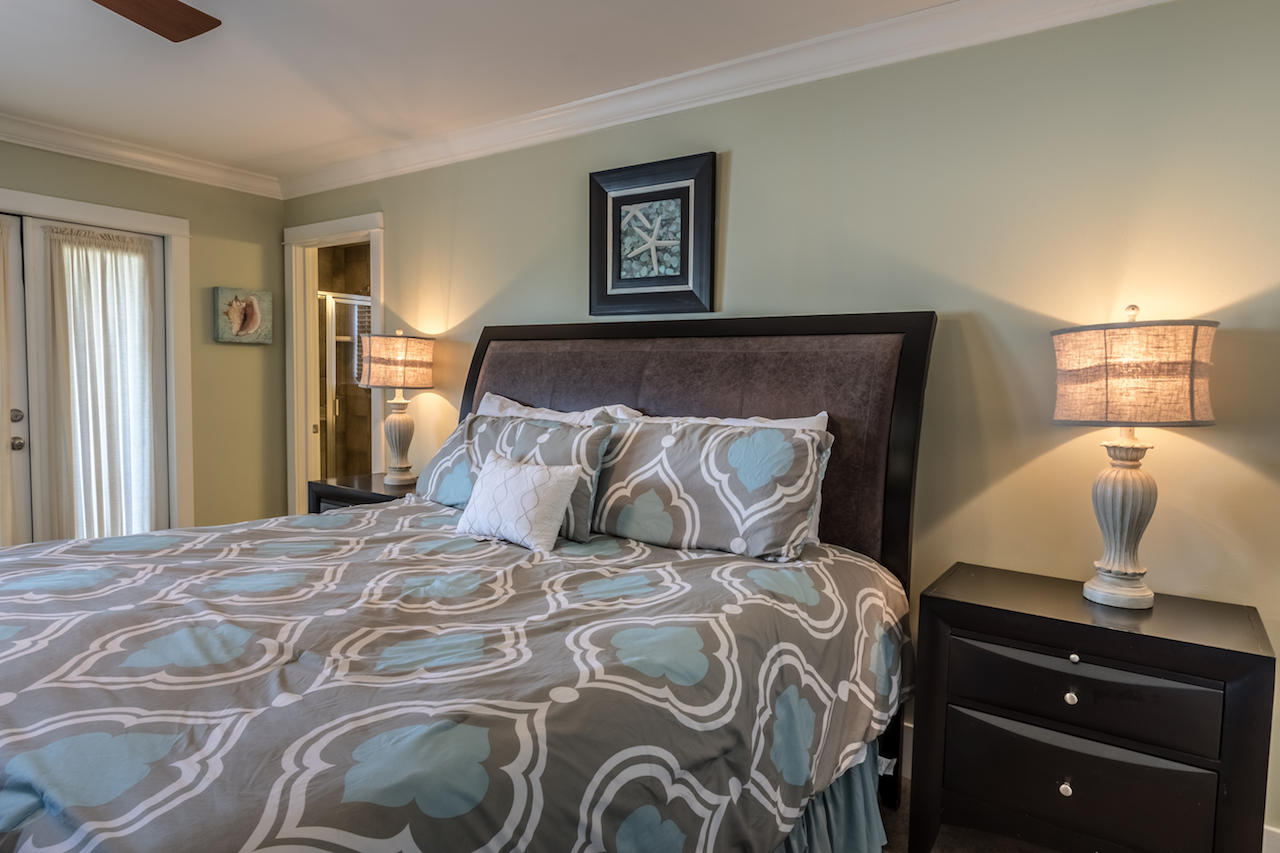 EMERALD WATERS VILLAGE - Residential