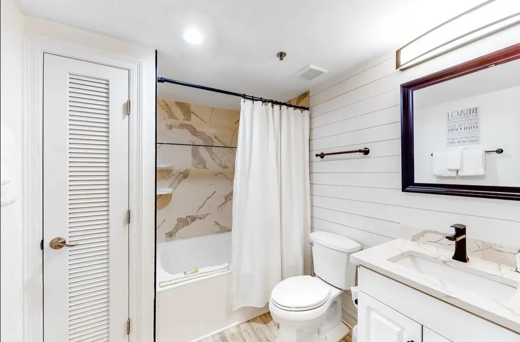 STERLING SHORES - Residential