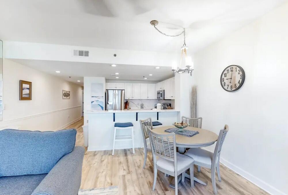 STERLING SHORES - Residential