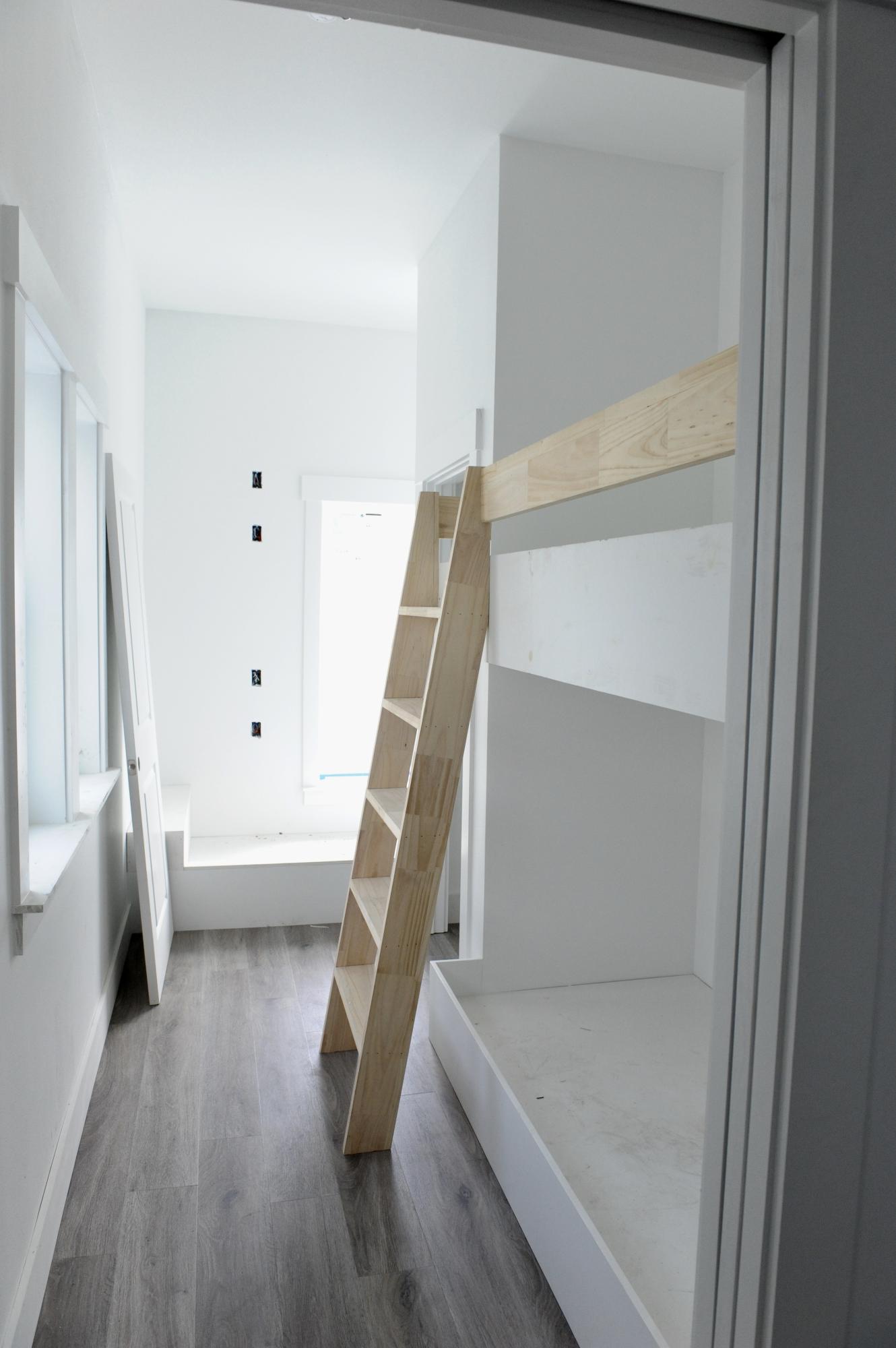 LAKESIDE AT BLUE MOUNTAIN BEACH - Residential