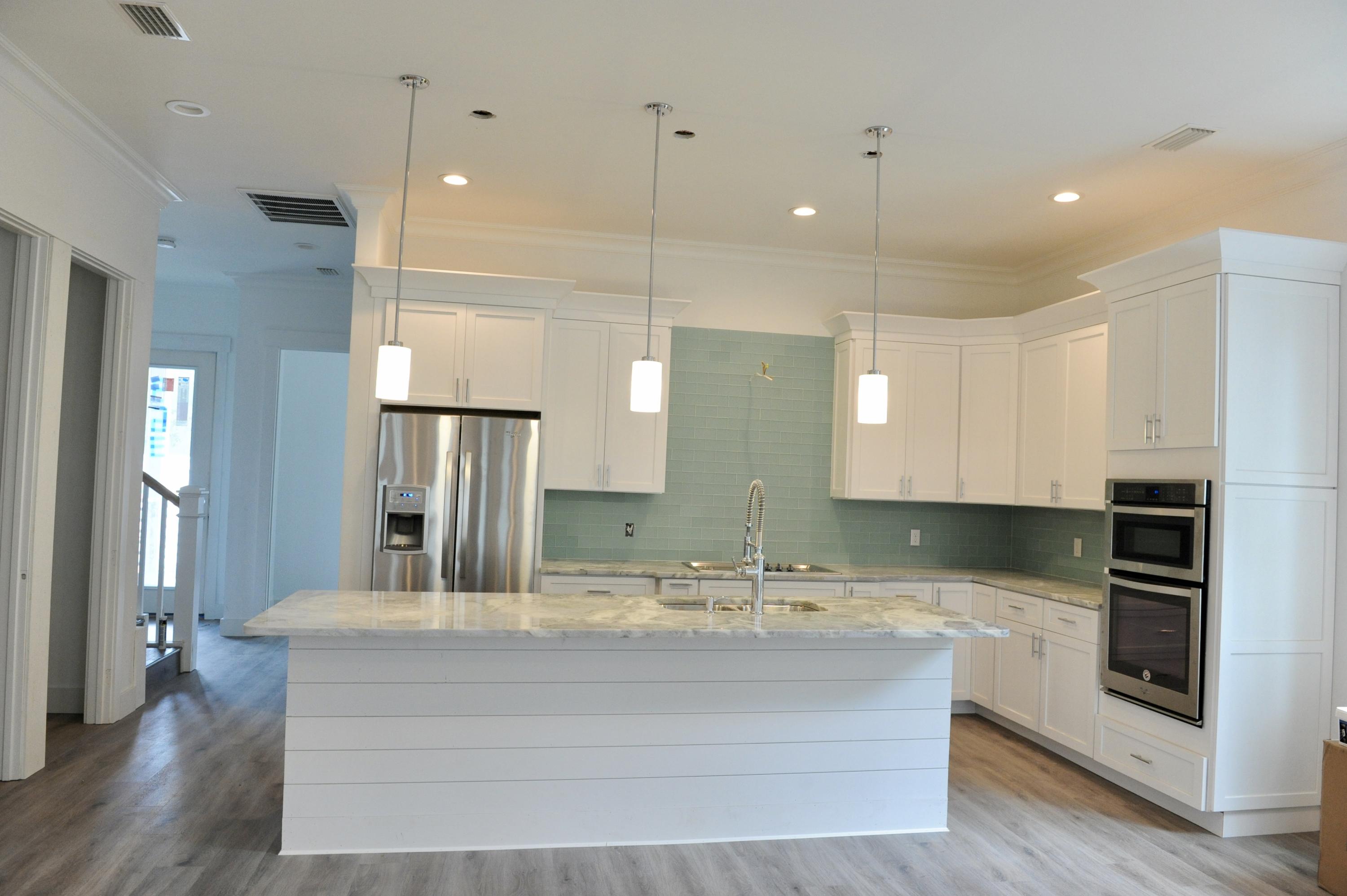 LAKESIDE AT BLUE MOUNTAIN BEACH - Residential