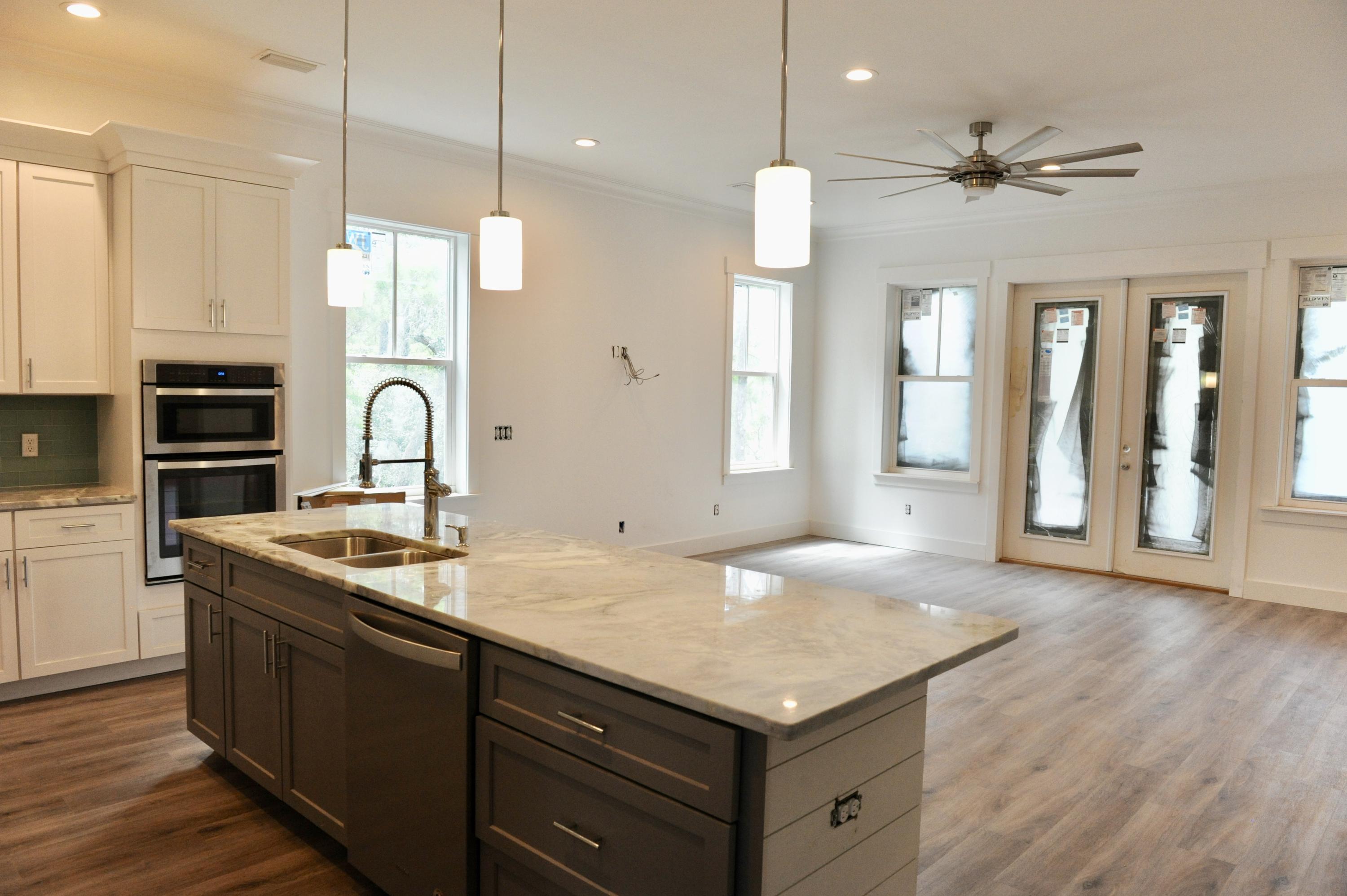 LAKESIDE AT BLUE MOUNTAIN BEACH - Residential