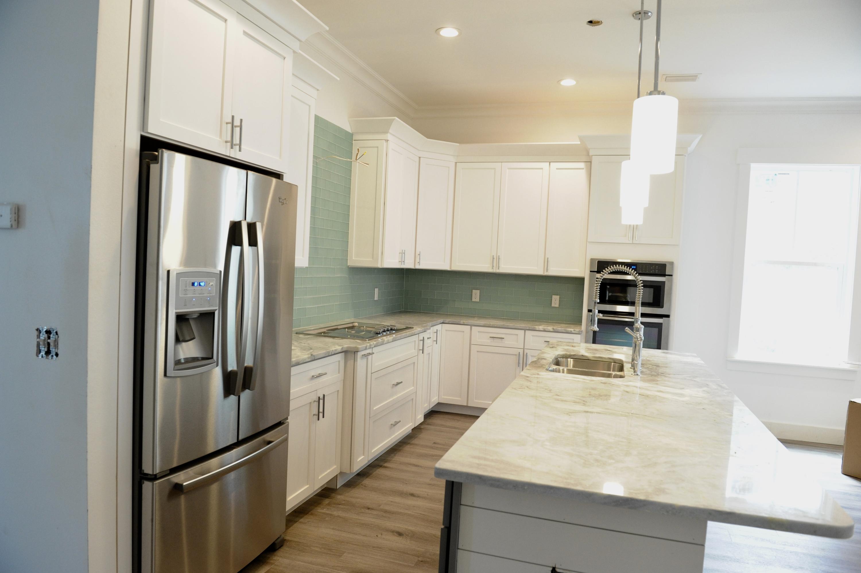 LAKESIDE AT BLUE MOUNTAIN BEACH - Residential