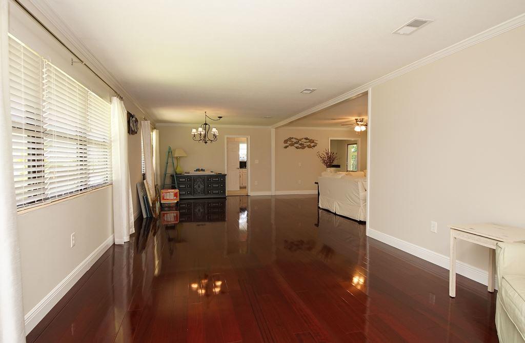 SUNSET STRIP - Residential