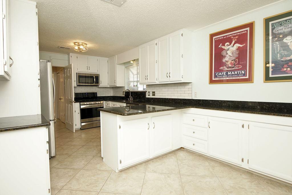 SUNSET STRIP - Residential