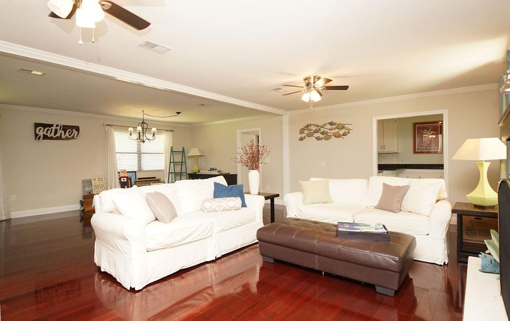 SUNSET STRIP - Residential