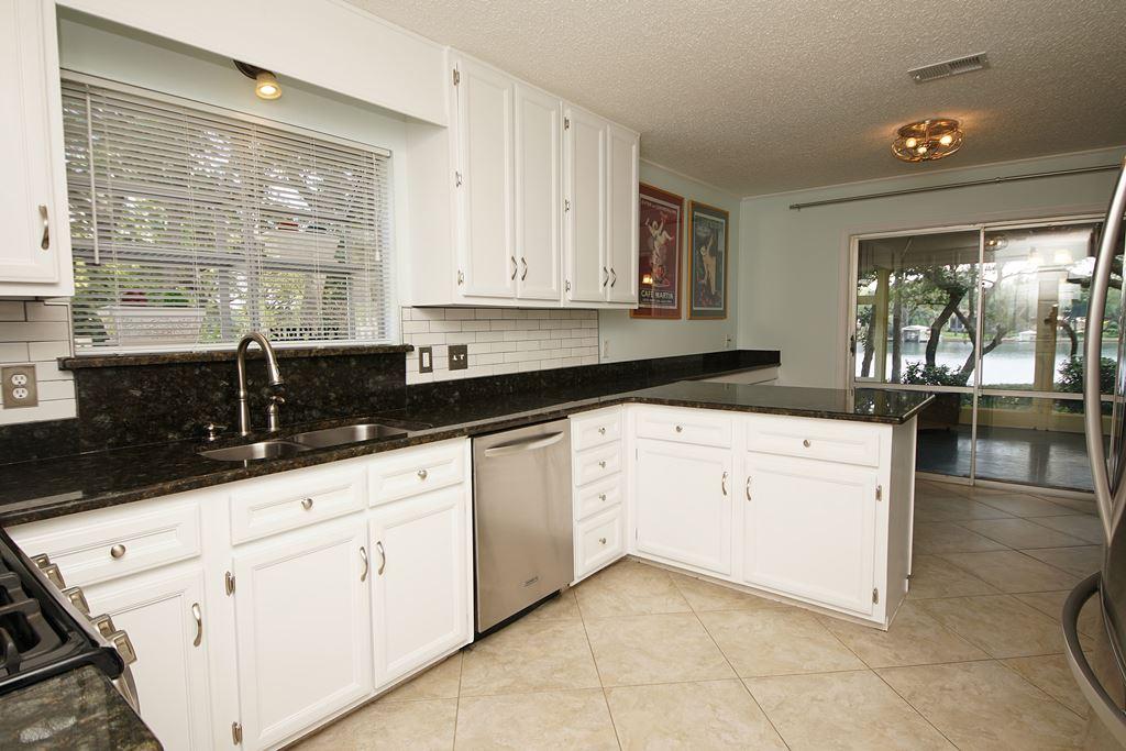 SUNSET STRIP - Residential