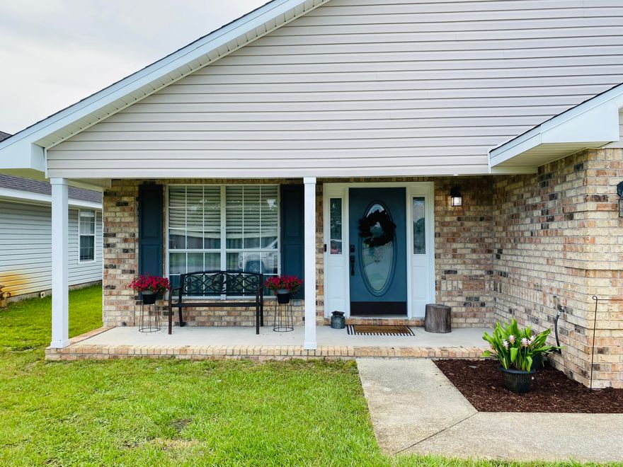 Beautifully updated home in much sought-after Emerald Village subdivision where the streets are lined w/sidewalks & you get the neighborhood feel w/out the HOA fee. This subdivision is near shopping, restaurants, gas stations, worships centers, beaches, college campus, & Hurlburt AFB. All the work has been completed w/a NEW ROOF, NEW HVAC, NEW H20 HEATER in 2021. Home features an open design w/cathedral ceilings in kitchen & living rooms & separate dining area w/vaulted ceilings off the kitchen great for entertaining. Kitchen has it all w/beautiful granite on sleek white shaker cabinets, subway tile backsplash, stainless appliances including a gas stove, pantry, & breakfast bar. Lg master bedroom off the back of the home w/double vanity sinks, garden tub/shower combo, linen closet, & walk-