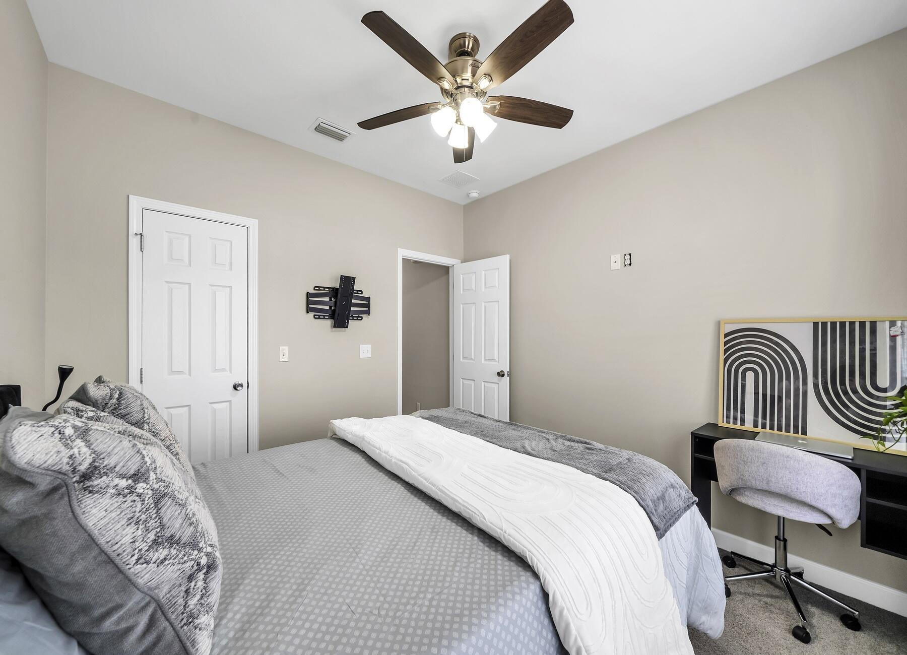 NO RECORDED SUBDIVISION - Residential Lease