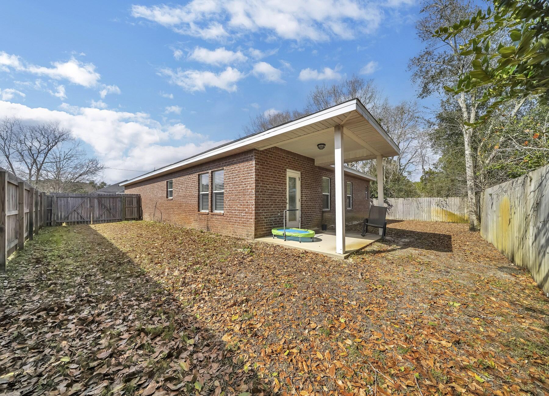 NO RECORDED SUBDIVISION - Residential Lease