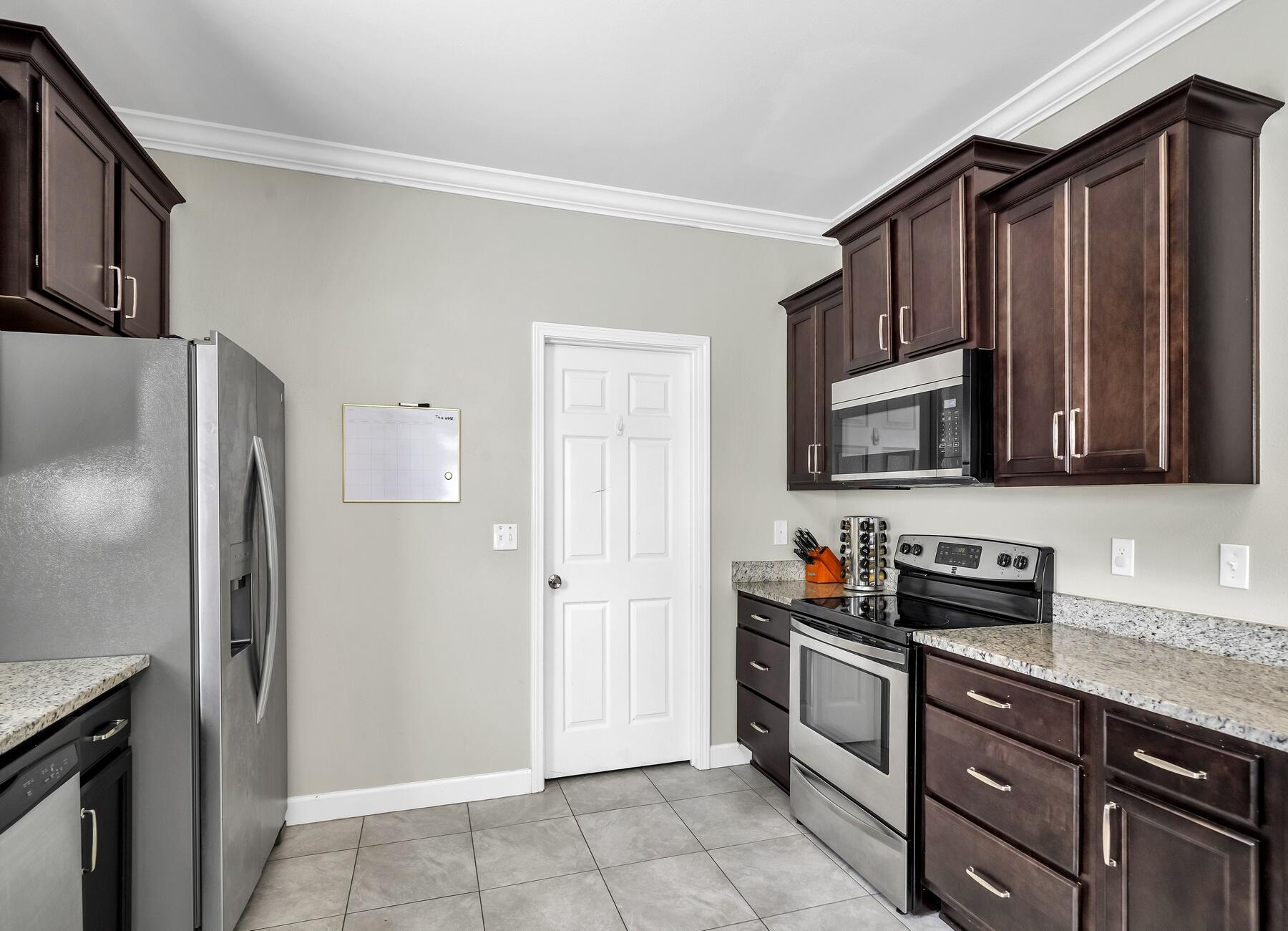 NO RECORDED SUBDIVISION - Residential Lease