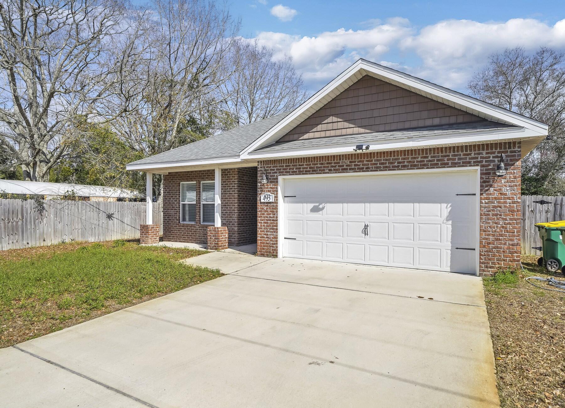 NO RECORDED SUBDIVISION - Residential Lease