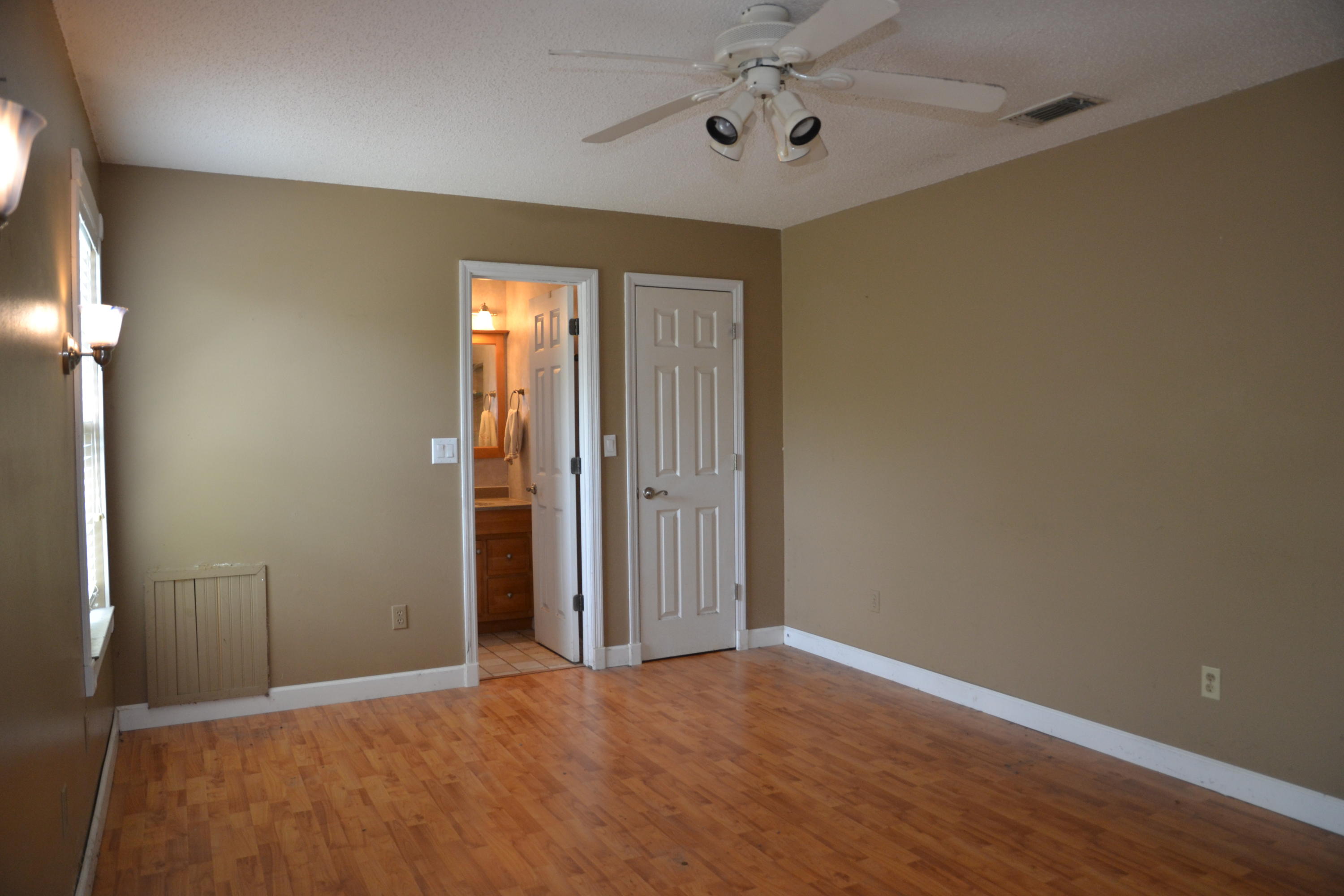 SOUTHWAY ESTATES 1ST ADDN - Residential