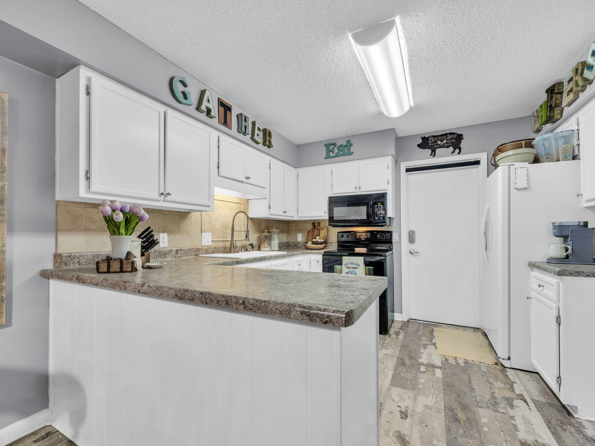 BAYWOOD T/H - Residential