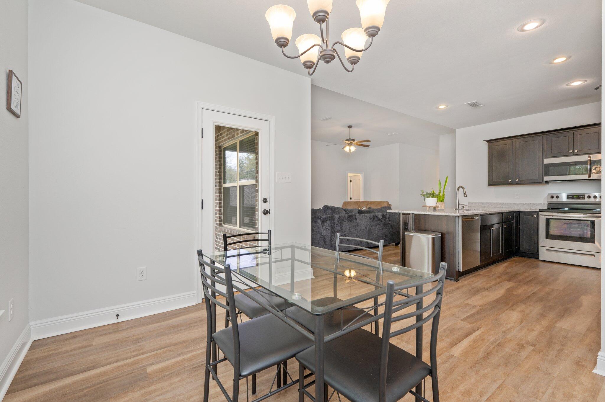 NORTH HILLS - Residential